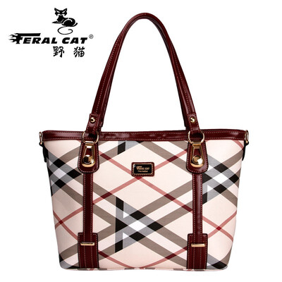 

FERAL CAT stylish atmosphere shoulder bag