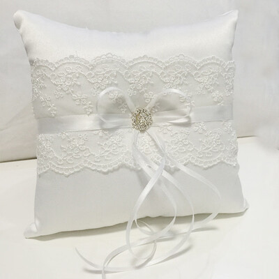 

Gobestart Wedding Ceremony Ring Bearer Pillow Cushion With Pearl Beaded Lace Silk 18x18cm
