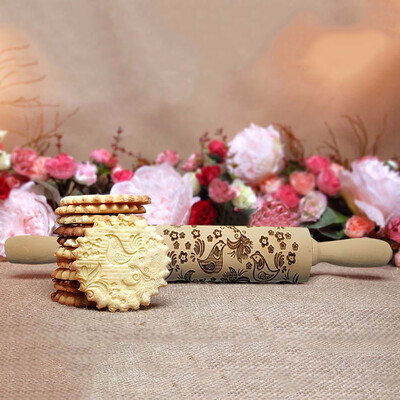 

JPGIF Christmas Rolling Pin Engraved Carved Wood Embossed Rolling Pin Kitchen Tool