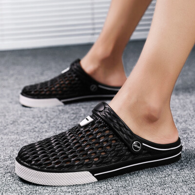 

2019 summer new two-hole shoes half-male mens slippers outside the beach to wear water garden hole sandals&slippers