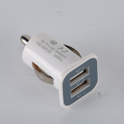 

XiangQiRui plug plug cargador de coche usb multifuncional encendedor de conversión de enchufe 4846