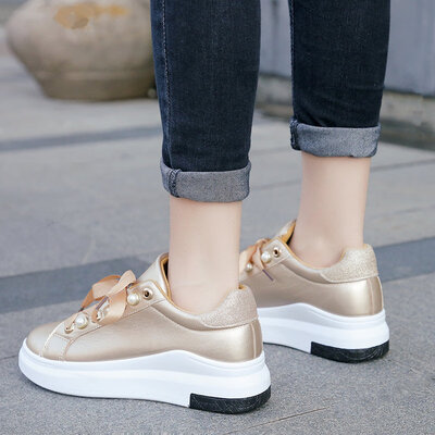 

Lace flat shoes casual sports womens shoes thick inside high white shoes autumn students Korean version
