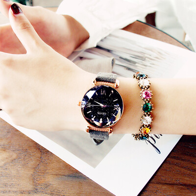 

Watch female students Korean version of minimalist trend red retro literary temperament waterproof Mori 2019 new ins wind