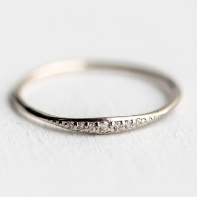

Fashion Women Exquisite Small Filled Tiny diamond Ring Ring