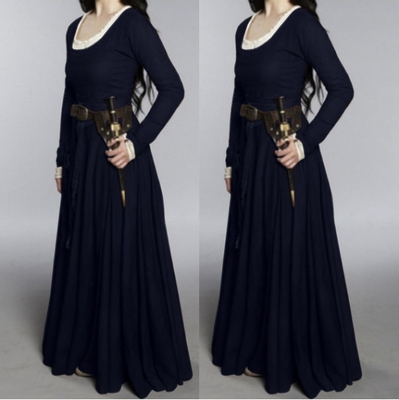 

Long sleeved dress with round collar