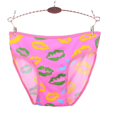 

Hot Sell Fashion Printed Lips Contrast Color Hip Big Size Middle Waist Panties Underwear Women Cotton Briefs Sexy Lingerie