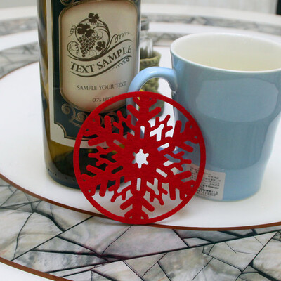 

Tailored 2PC Christmas Coffee Table Water Snowflake Coaster Insulation Pad Coaster Doily