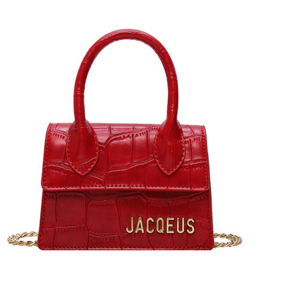 

European&American fashion snake pattern handbag 2019 new atmospheric snake head lock buckle diagonal package wild large capacity chain bag