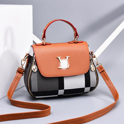 

2019 new casual single shoulder diagonal small bag Korean fashion womens bag cool tide small package for