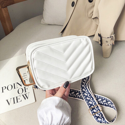 

2019 new fashion simple&colorful collision color broadband square bag female chic personality V word embroidery line shoulder Messenger bag