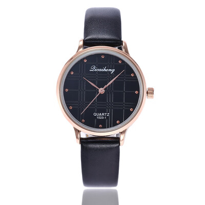 

Korean version of the personality ladies belt watch rivet scale stone