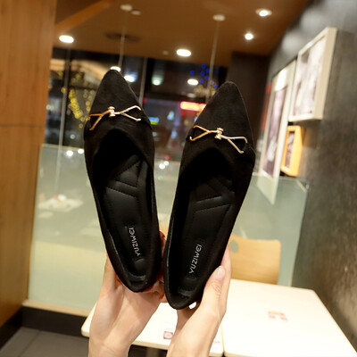 

Bean shoes women 2019 spring&autumn new Korean wave flat pointed Joker student lazy social grandmother shoes