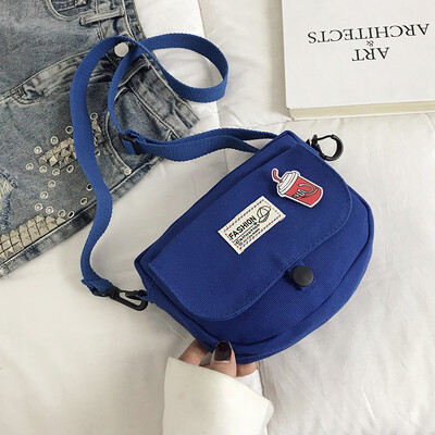 

Fashion letter temperament shoulder bag female 2019 summer new cartoon cute saddle bag casual wild canvas bag