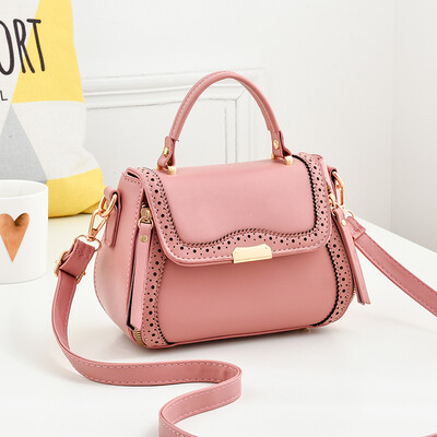 

The new Korean version of the womens bag in summer is a simple summer bag autumn&winter oblique satchel bag fashion leisur