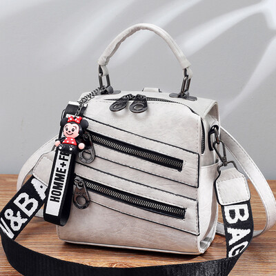 

Mini shoulder bag ladies fashion mostly use soft texture Korean version Baitao slanting recreational locomotive shoulder tide