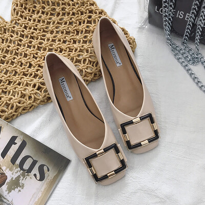 

Square head thick documentary shoes womens shoes 2019 new with Joker square buckle shallow mouth grandma shoes vintage work shoes