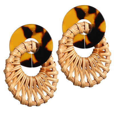 

New Creative Retro Simple Hollow Acrylic Wooden Woven Earrings