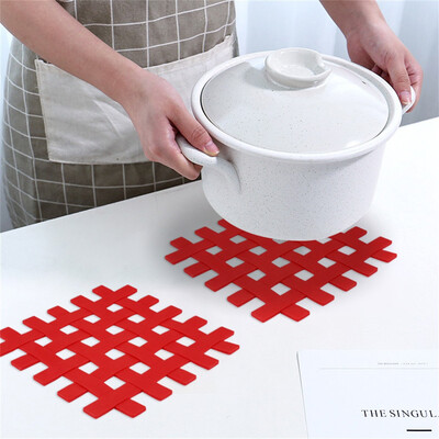 

Toponeto Silicone Non-Slip Mat Bowl Coaster Square Table Placemat Kitchen Anti-hot Pad