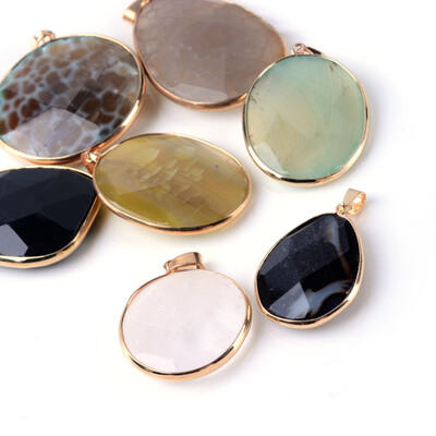 

Natural Agate Pendants with Iron Findings Mixed Shaped Dyed Faceted Golden 3556x2742x710mm Hole 5x9mm