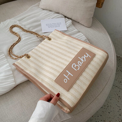 

On the new ins super fire texture bag female 2019 new Korean fashion casual wild shoulder slung small square bag