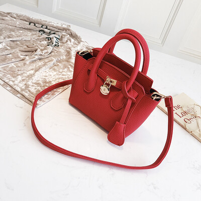 

New small bag female 2019 new tide summer fashion atmosphere platinum bag Korean version of the mobile wild Messenger bag handbag