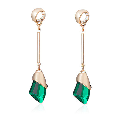 

Women Fashion Geometric Crystal Earring