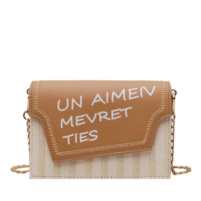 

Small bag female 2019 new Korean version of the wild female bag ins fashion simple rivet Messenger bag shoulder small square bag
