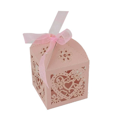 

50Pcslot Love Heart Laser Cut Hollow Carriage Favors Gifts Candy Boxes With Ribbon Baby Shower Wedding Party Supplies