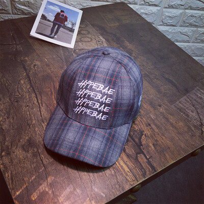 

Koreas Harajuku letter embroidered plaid baseball cap casual British wind hundred mens&womens cap scapuceic sun hat