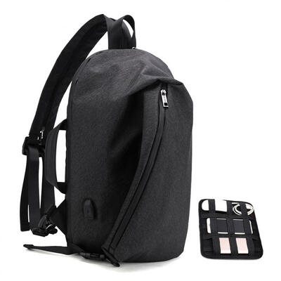

20L Large Capacity Backpack Durable Water Resistant Travel Backpack With USB Charging Port