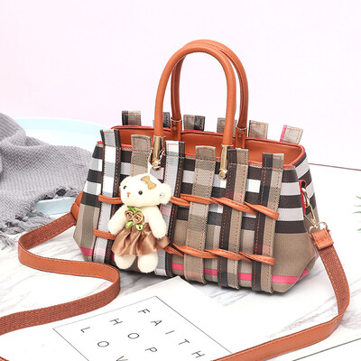 

2019 spring new one-shoulder female bag color stripes European&American fashion handbags ladies handbags