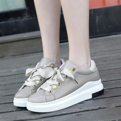 

Lace flat shoes casual sports womens shoes thick inside high white shoes autumn students Korean version