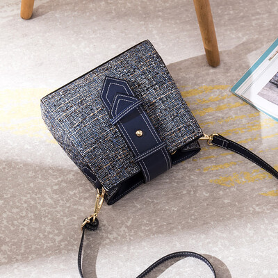 

Korean version of Tianxiao Female Tide in summer with one shoulder slanting bag ins superheated Bucket Bag