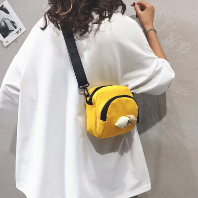

Cute bear bag female 2019 new ins Japanese soft sister girl shoulder Messenger bag casual canvas bag tide