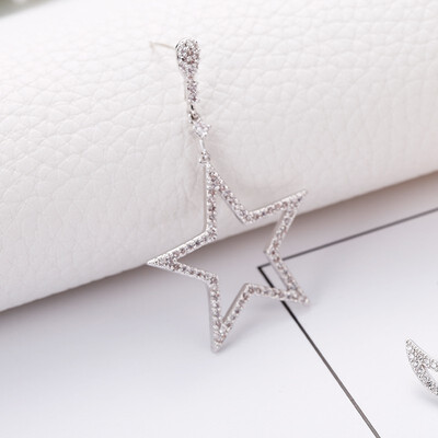 

Pentagram Moon Stud Earrings Female Korean Temperament Earrings Asymmetry Star Moon Earrings Half Moon Earrings