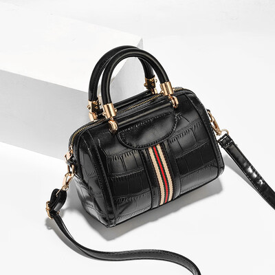 

Bag female 2019 Boston spring&summer models Korean fashion ladies wild Messenger bag shoulder bag a generation