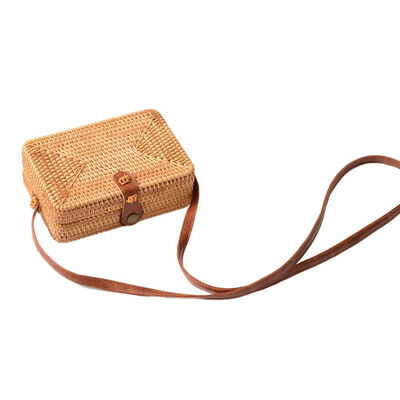 

Women Summer Round Straw Bag Handmade Woven Handbags Female Rectangle Rattan Beach Shoulder Bag