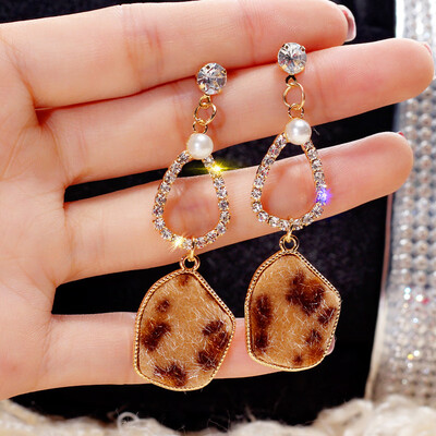 

Aretes de mujer modernos 2018 fashion leopard earrings holiday wind earrings temperament gift statement earrings for women
