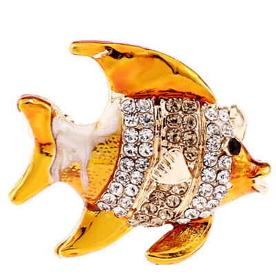 

Natural Fish Brooches For Women And Men Cute Fish Animal Banquet Weddings Brooch Gifts