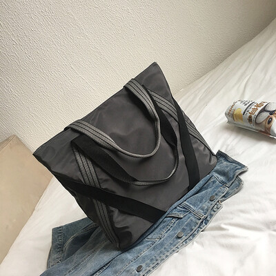 

Spring&summer on the new big bag female 2019 new wave Korean version of the fashion casual large capacity wild hit color shoulder bag