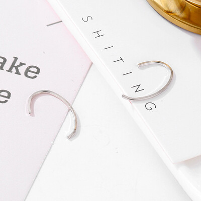 

In 2019 the new brand design opening C-series earrings generous minimalist temperament wild Korean earrings for women