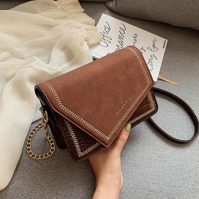 

Small bag female Korean fashion Scrub one shoulder Messenger bag wild embroidery thread chain small square bag