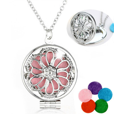 

Can Open The Hollow Flower Style Perfume Color Cotton Fragrance Divergent Pendant Necklace Fashion Copper Necklace