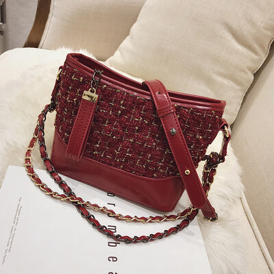 

Bag female 2019 new ins super fire Korean fashion wool casual wild chain shoulder slung wandering bag