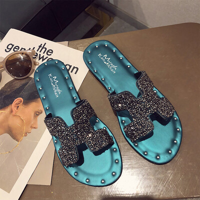 

Korean version wearing h slippers Women 2019 Spring New Fashion Water drill ins Port Wind flat bottom word drag beach cool drag