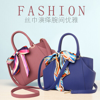 

New womens bag Korean version of the shoulder diagonal bag fashion handbag to send silk scarves