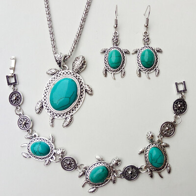 

Retro Turquoise Turtle Necklace Bracelet Earrings 3-Piece Set Female Temperament Fashion Pendant Earrings Set Festival Gift