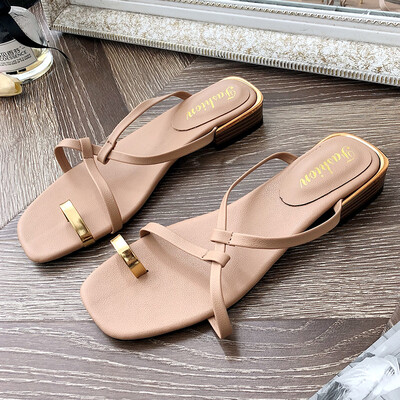 

Sandals Girls Summer Hundred Sets of Korean Edition Outside Wear Toe-clipping Coarse-heeled Chic Shoes StudentsMiddle-heeled Fair