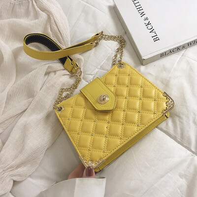 

Personality rivet crossbody bag 2019 new Korean fashion rhombic chain bag female casual simple versatile shoulder bag