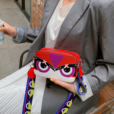 

New small bag female 2019 new Korean version of the wild Messenger bag small monster Yu Di wide shoulder strap shoulder small square bag